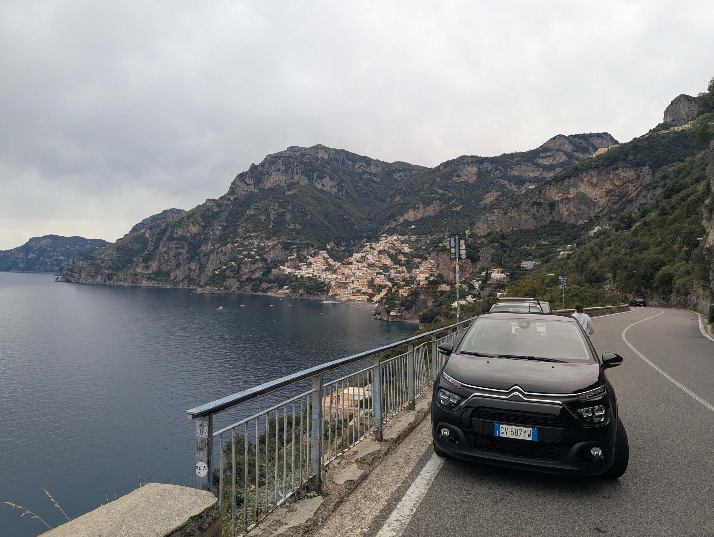 Wandelen aan de Amalfikust: mijn ervaring met de Path of the Gods, Sentiero dei Limoni en praktische tips voor verblijf, vervoer en de mooiste routes.