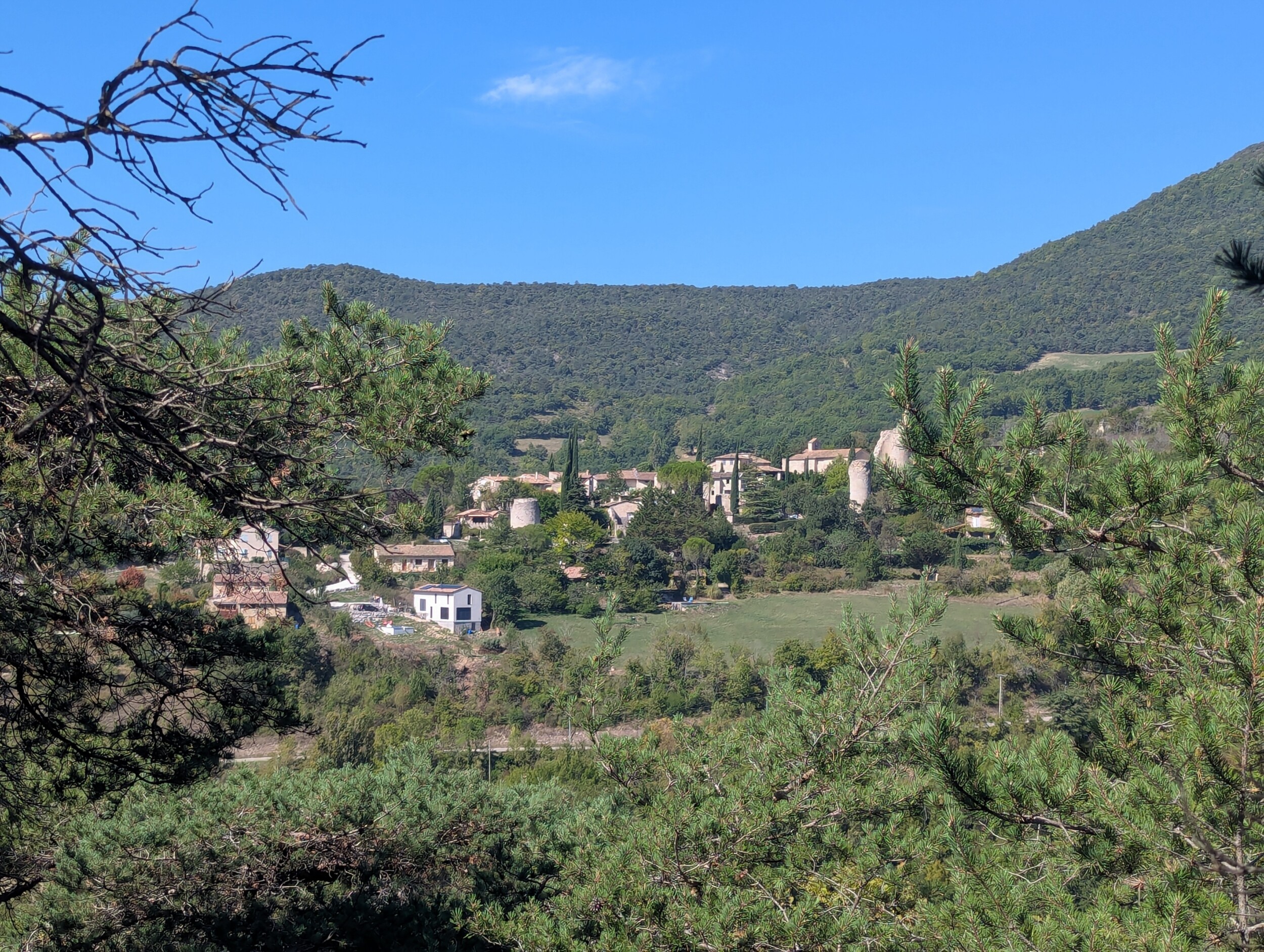 Wandelen nabij Crest - Drome Provencale