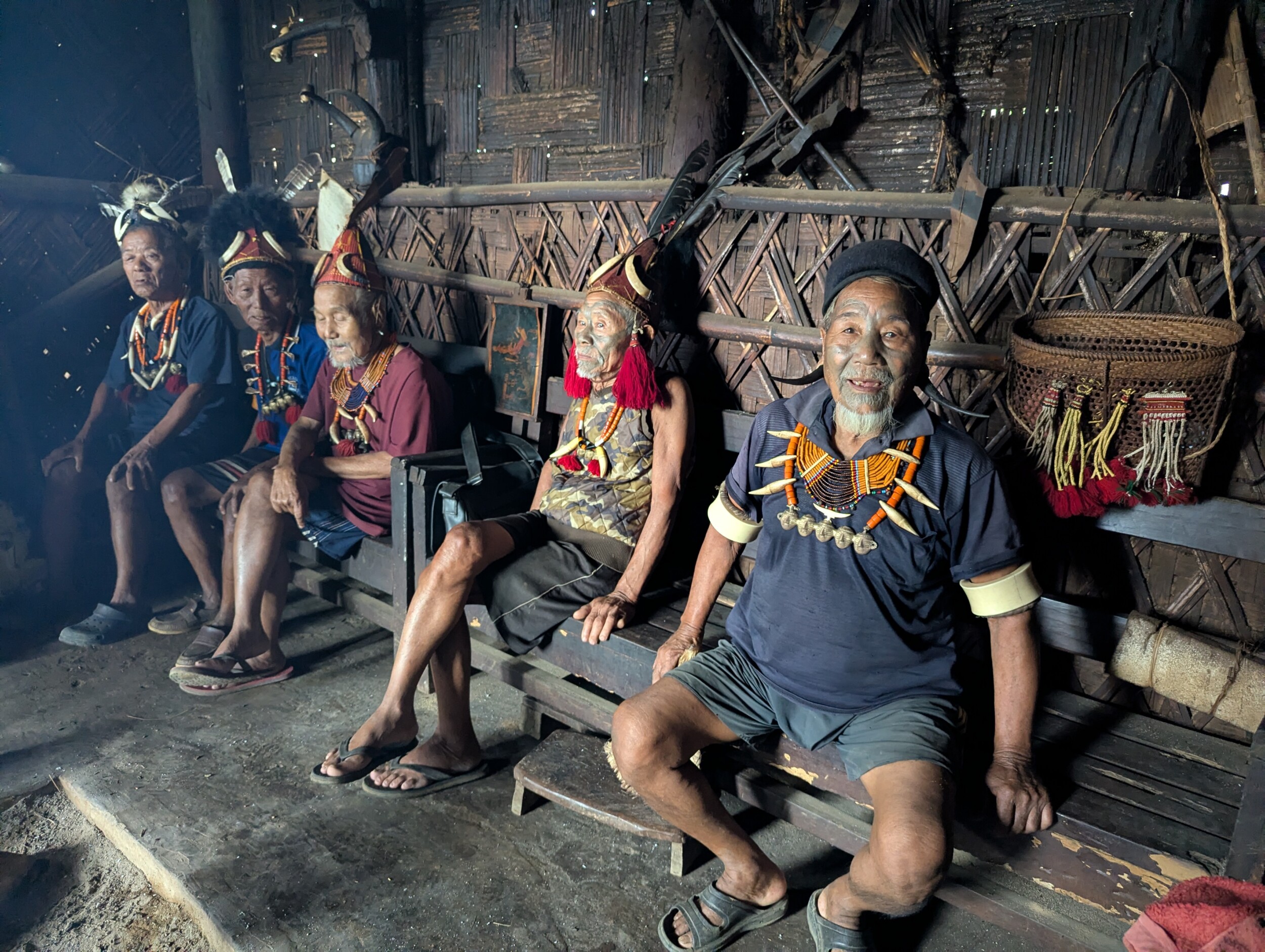 De Konyak Tribe ontmoeten in Noordoost India